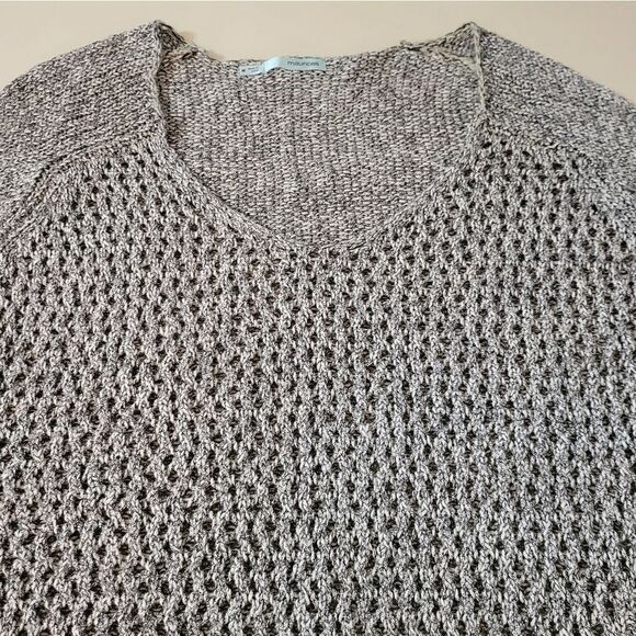 Maurices Women's Deep V-neck Long Sleeve Drop-tail Sweater - Picture 7 of 13